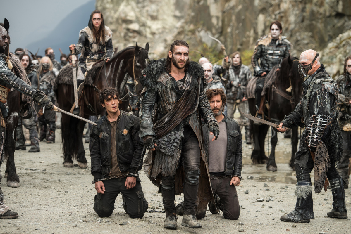 Tasya Teles as Echo, Bob Morley as Bellamy, Zachary McGowan as Roan, and Henry Ian Cusick as Kane.