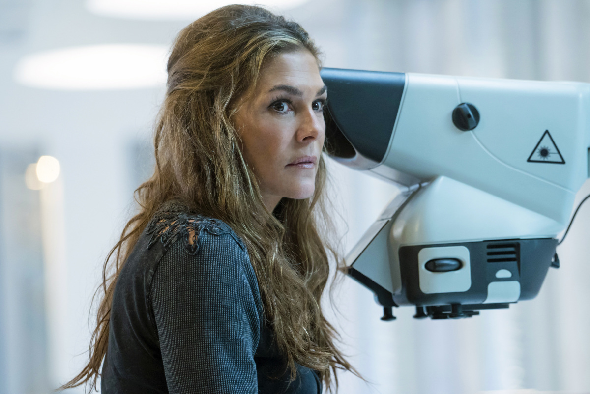 Paige Turco as Abby.