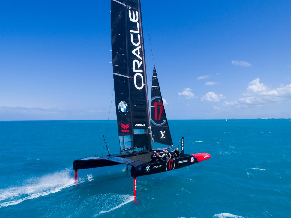 oracle catamaran top speed