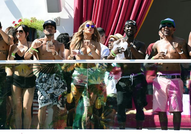 LAS VEGAS, NM - MAY 29: Singer/actress Jennifer Lopez (C) dances with guests as she hosts the "Carnival Del Sol" pool party at Drai's Beach Club - Nightclub at The Cromwell Las Vegas on May 29, 2016 in Las Vegas, Nevada. (Photo by Ethan Miller/Getty Images)