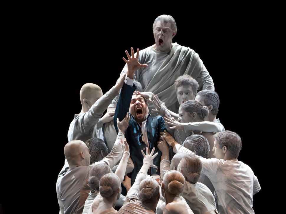 A minimalistic but terrifying finale to 'Don Giovanni'