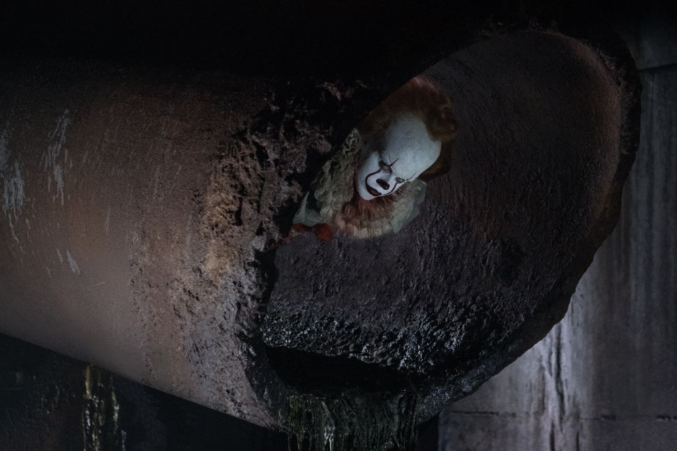 It movie Box Office Prediction Tracking