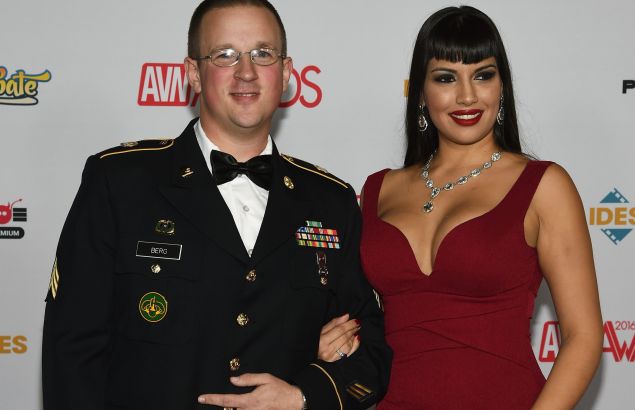 LAS VEGAS, NV - JANUARY 23: U.S. Army Sgt. Anthony Berg (L) and adult film actress Mercedes Carrera attend the 2016 Adult Video News Awards at the Hard Rock Hotel & Casino on January 23, 2016 in Las Vegas, Nevada. (Photo by Ethan Miller/Getty Images)