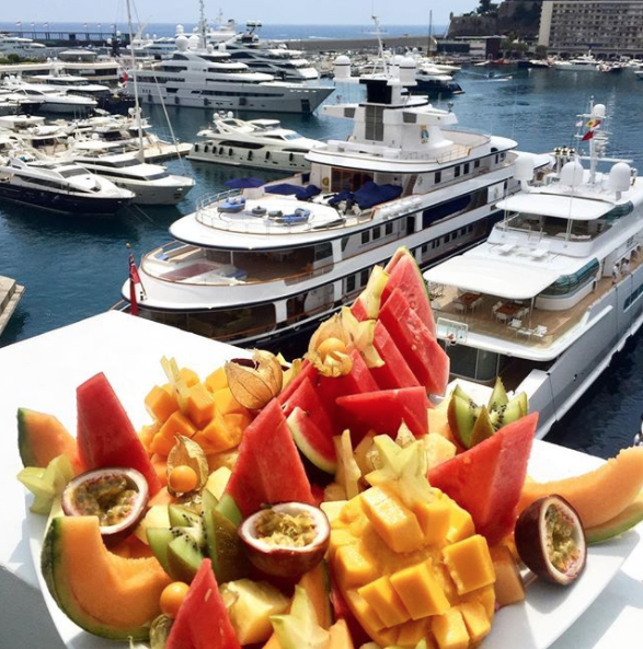 monte carlo yacht club restaurant