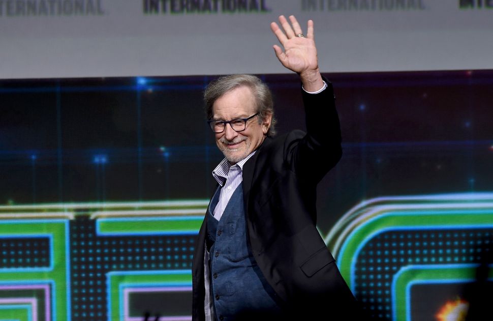 Apple Steven Spielberg info details