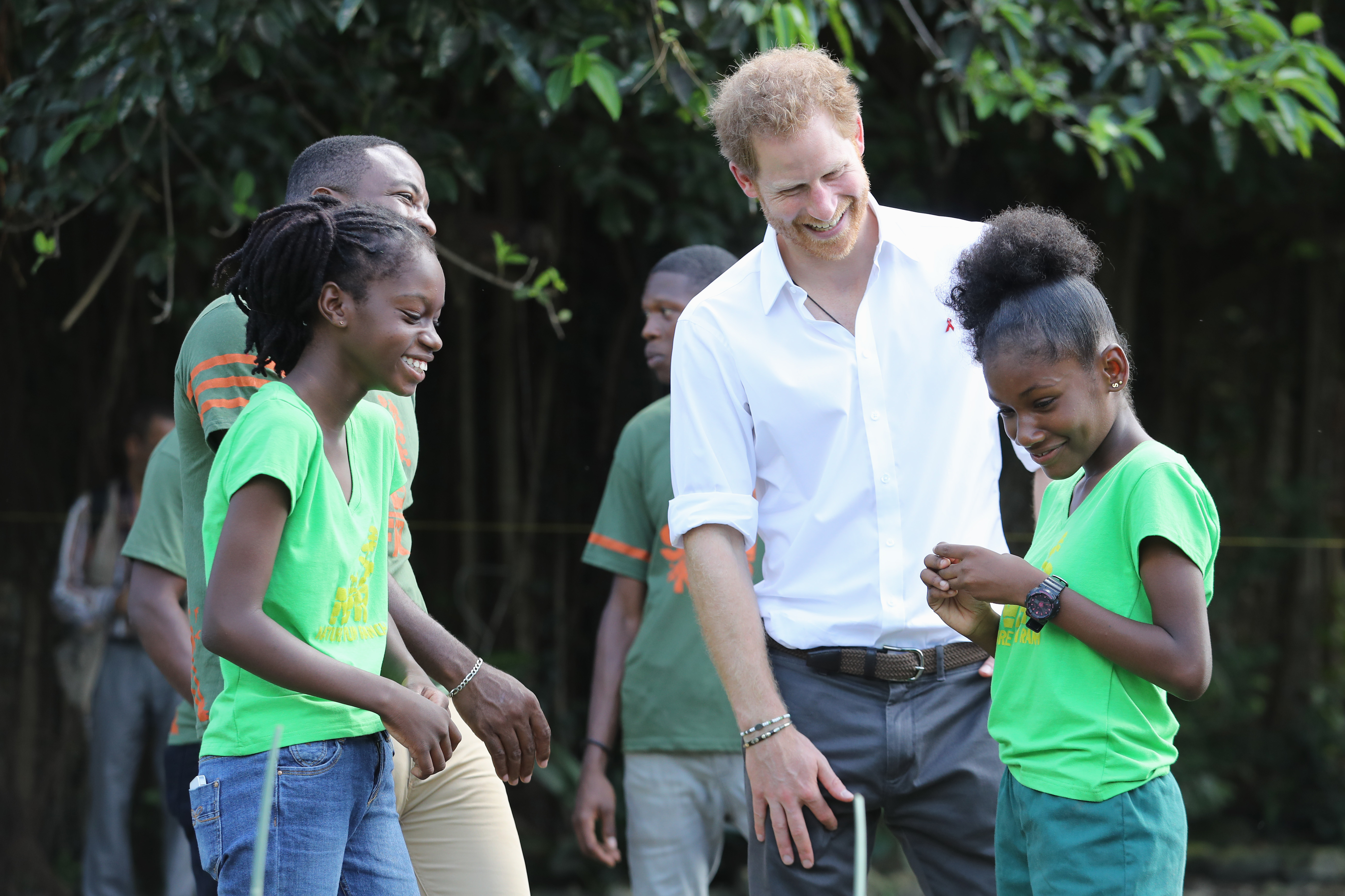 prince harry volunteering