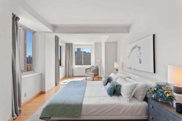 Nasdaq Ceo Adena Friedman Is Listing New York Apartment For Sale 