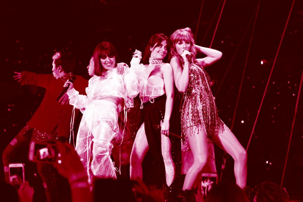 GLENDALE, AZ - MAY 08: Charli XCX, Camila Cabello and Taylor Swift perform onstage during opening night of Taylor Swift's 2018 Reputation Stadium Tour at University of Phoenix Stadium on May 8, 2018 in Glendale, Arizona.