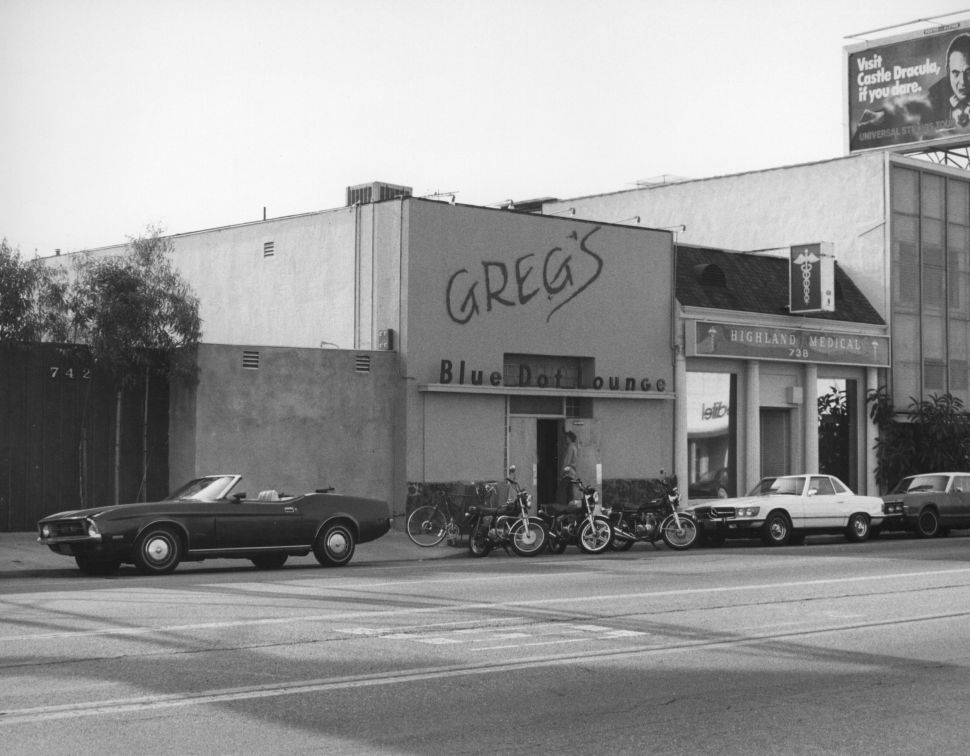 Greg's Blue Dot Lounge, Hollywood