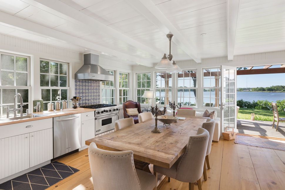 Real Housewife of New York Luann de Lesseps discounted the price of her Sag Harbor house. 