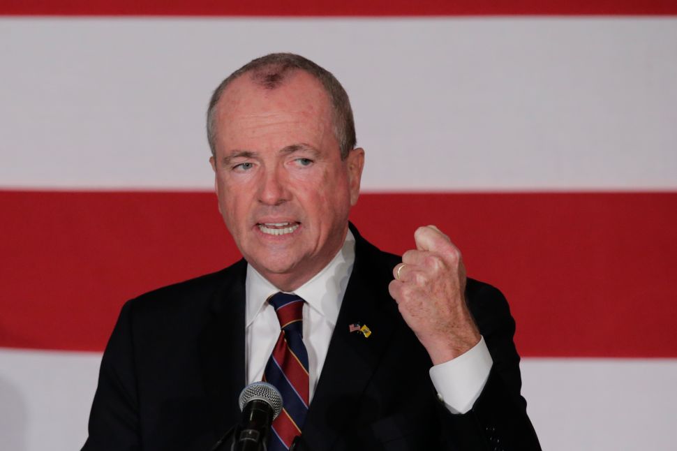 Murphy Vows to Cut State Budget If Legislature Won't Budge
