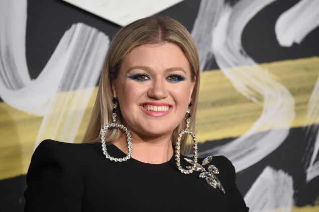 Kelly Clarkson.