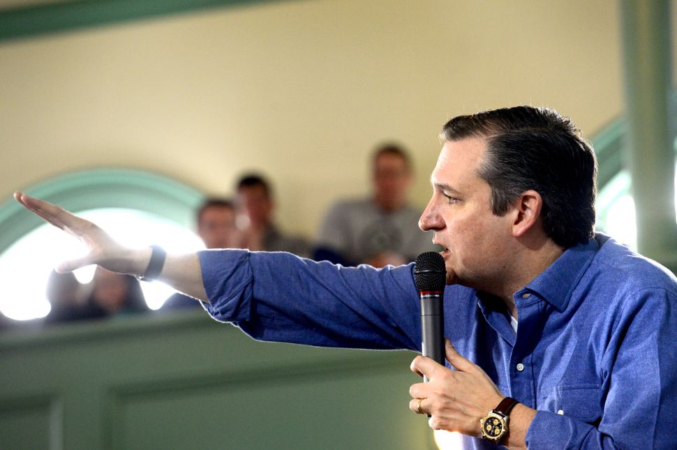 Ted Cruz speaks at Exeter Town Hall