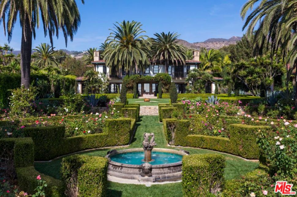 Some else was crazy in love with Beyoncé and Jay-Z's former Malibu rental.