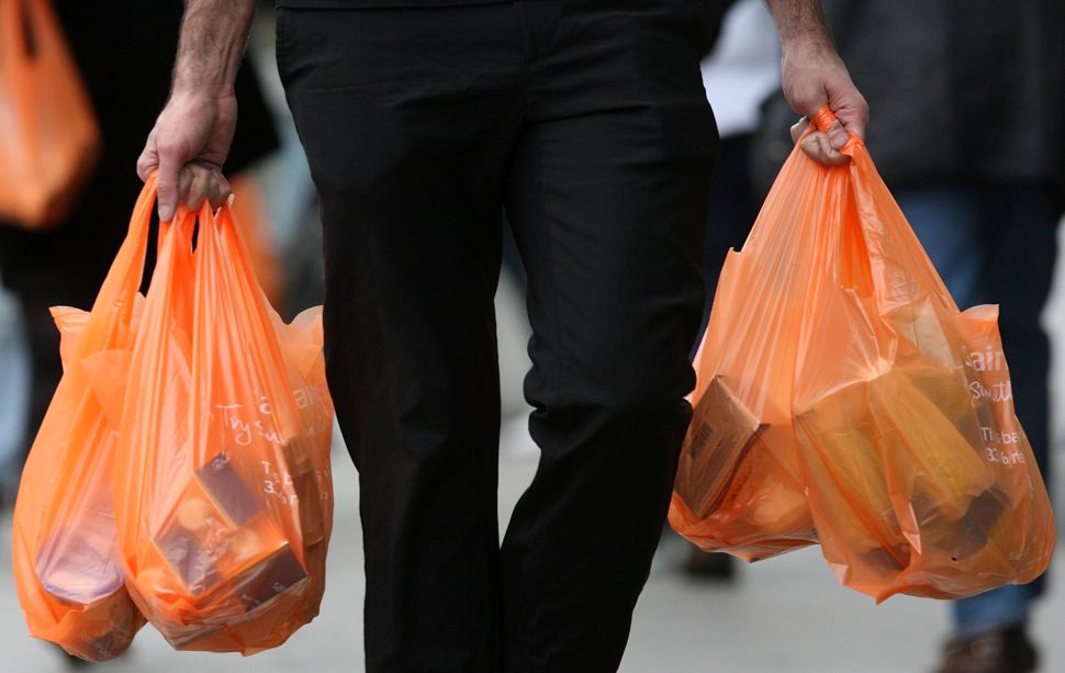 New Jersey may soon be implementing a statewide plastic bag ban.