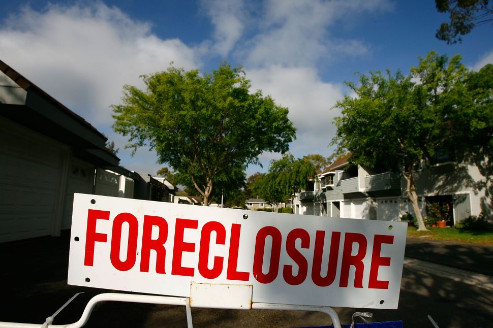 The bill calls for the state to buy foreclosed houses from banks and then sell or lease them to municipalities, developers or community development corporations for use as affordable housing.