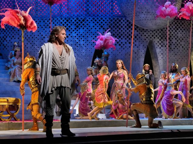 Roberto Alagna turns his back on the sinful glitz of the Met's 'Samson et Dalila'.