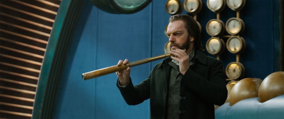 Mortal Engines After Credits