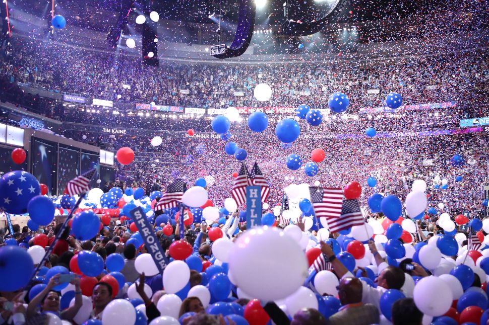 Balloons fall over delegates and attendees at the end of the fourth day of the Democratic National Convention on July 28, 2016 in Philadelphia, Pennsylvania.