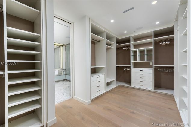 Kim Kardashian Kanye West apartment