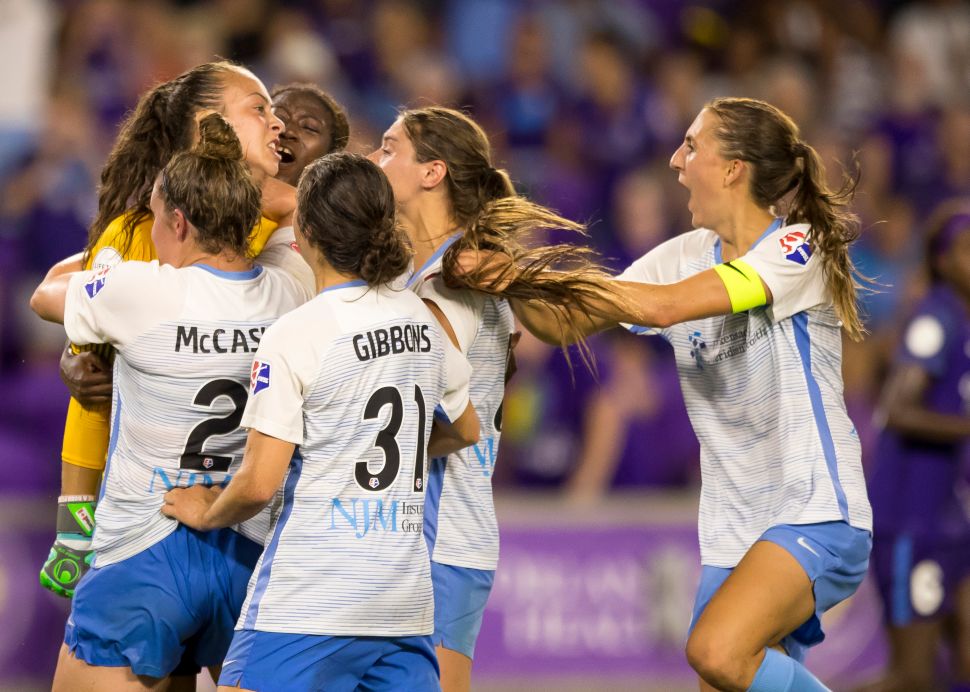 Sky Blue FC goalkeeper Kailen Sheridan (1) celebrates with her teammates after making a game saving PK save during the NWSL soccer match between the Orlando Pride and New Jersey Sky Blue FC on August 5th, 2018.