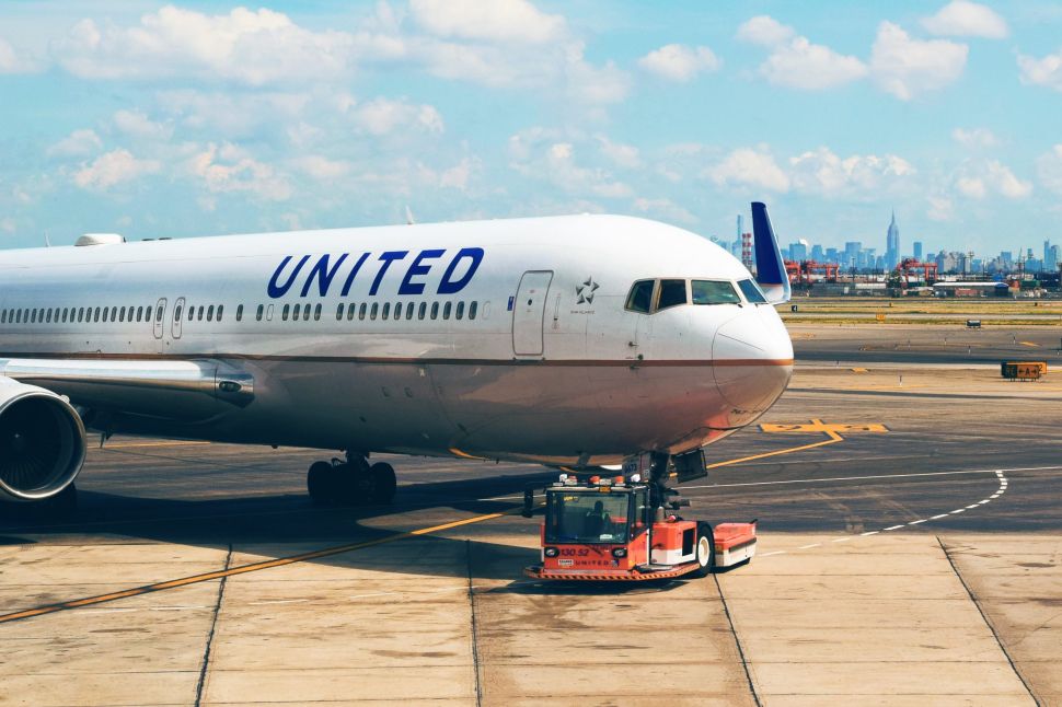 Apple spends $150 million with United Airlines every year.