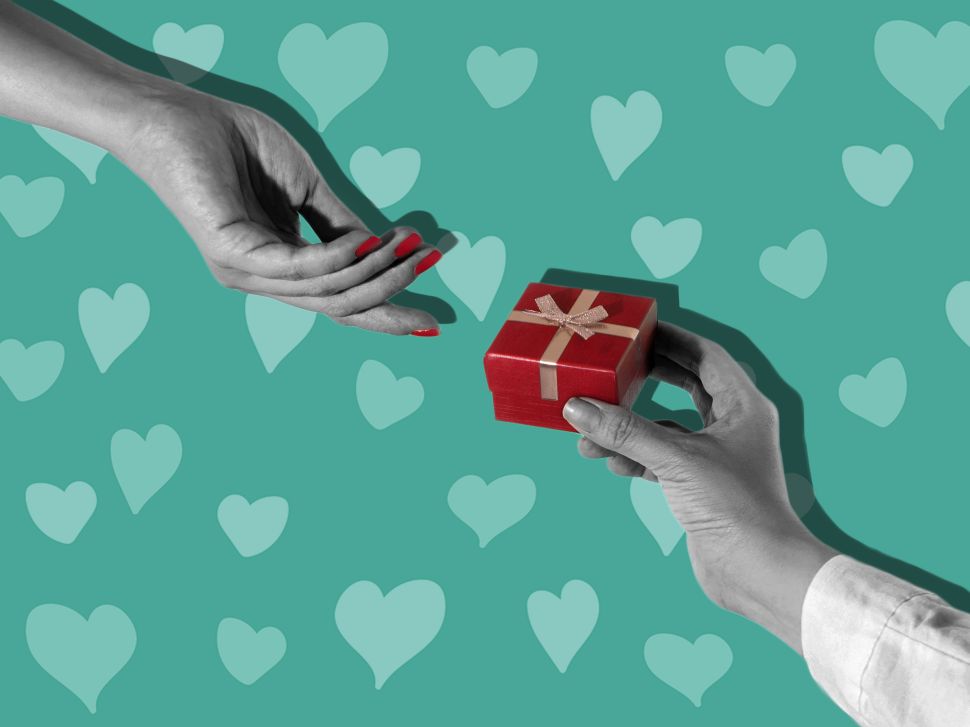 We consulted CEOs and brand chiefs at top dating services about how to impress your loved one this Valentine's Day.