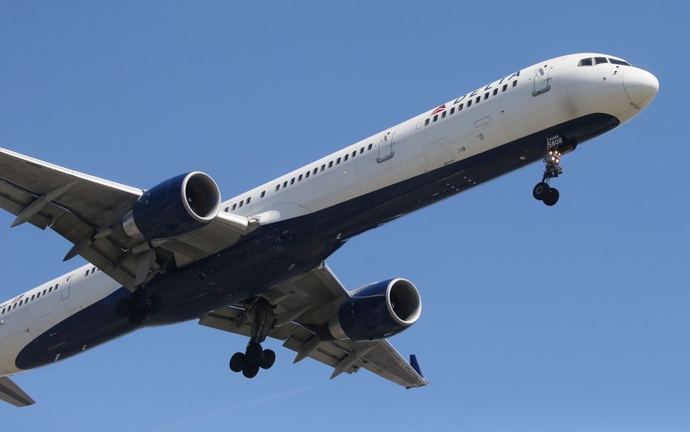 Delta begins to test out free in-flight Wi-Fi this month.