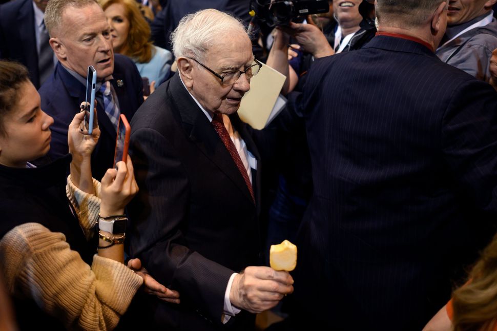 Warren Buffett is looking for an "elephant-sized" acquisition, but he hasn't found one yet.