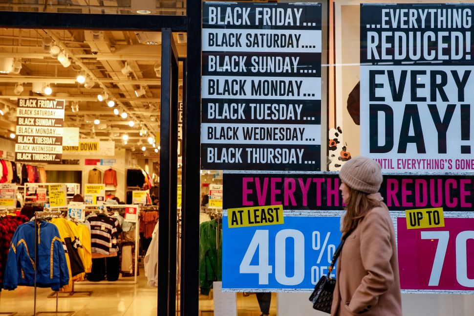 How Retailers Are Competing With Online Shopping This Black Friday