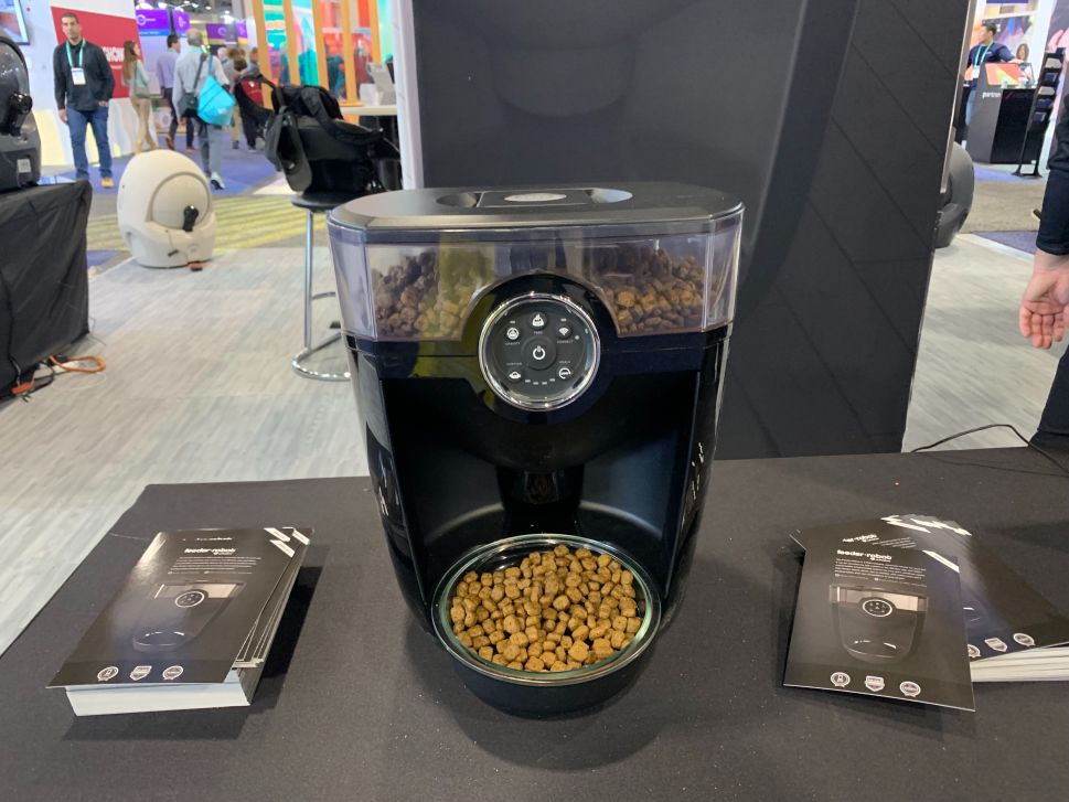 Feeder-Robot by Whisker at CES 2020.