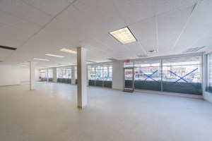 The 6,000-square-foot space at 4250-4280 White Plains Road in which Le Point Value Thrift will be opening.