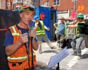 CONSTRUCTION CROONER: The late Gary Russo, nicknamed the “Second Avenue Sinatra,” performed while working on the under-development subway line in better times.