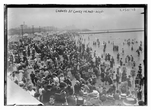 Thousands of people came to Coney Island's beach a day during its heyday (Photo: Library of Congress).