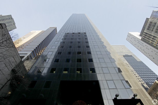 Midtown Makeovers: Revamping Before Refi 1155 Avenue of the Americas. Credit: CoStar.