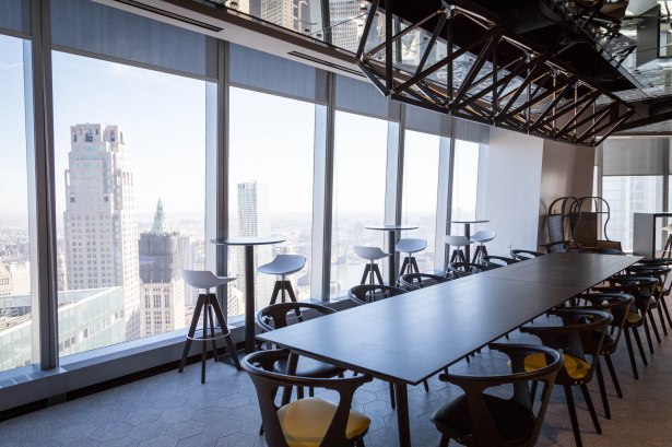 Exclusive Look Inside Durst’s 1 WTC Playroom in the Sky Tenants can take in the views from the 64th floor while grabbing a cup of coffee. Photo: Kaitlyn Flannagan/Commercial Observer