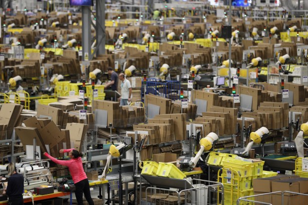 gettyimages 623334652 Prime Location: What Goes on in an Amazon Warehouse